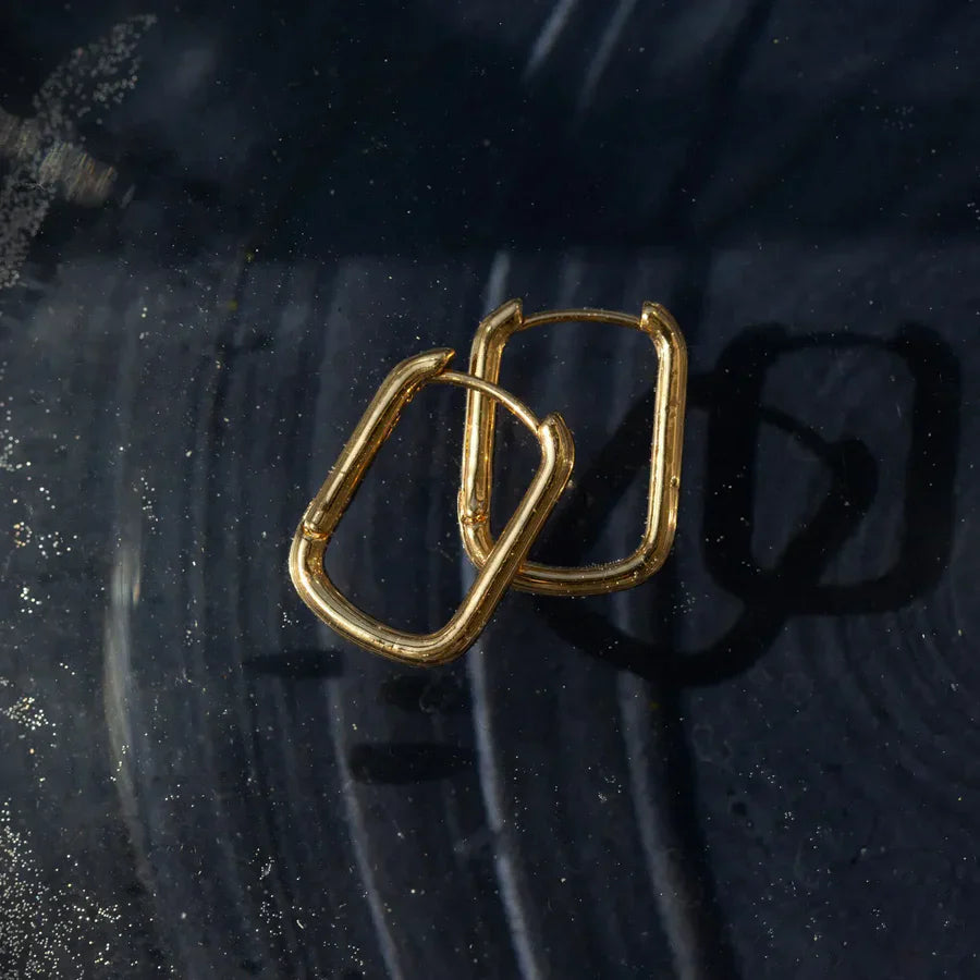 GOLDENE RECHTECKIGE CREOLEN